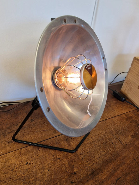 💡 Lampe Design Unique – Radiateur Calor KOD Vintage Recyclé (44 x 33 cm) Vintagedison