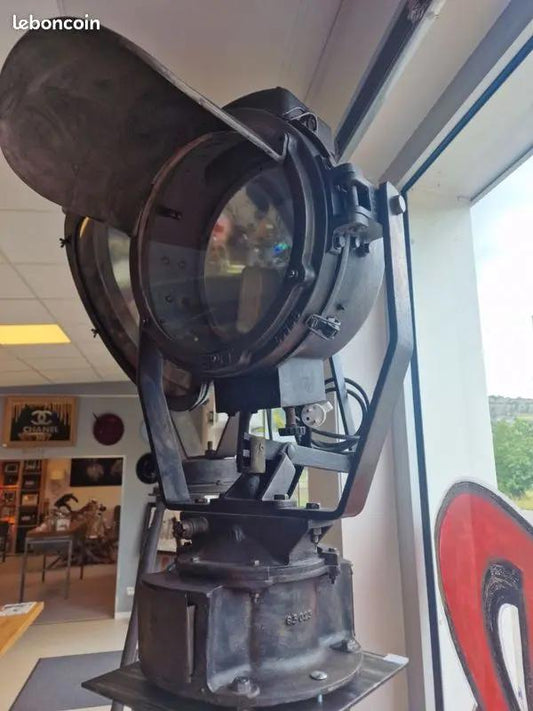 Lampe projecteur INDUSTRIEL de mirador de prison Vintagedison