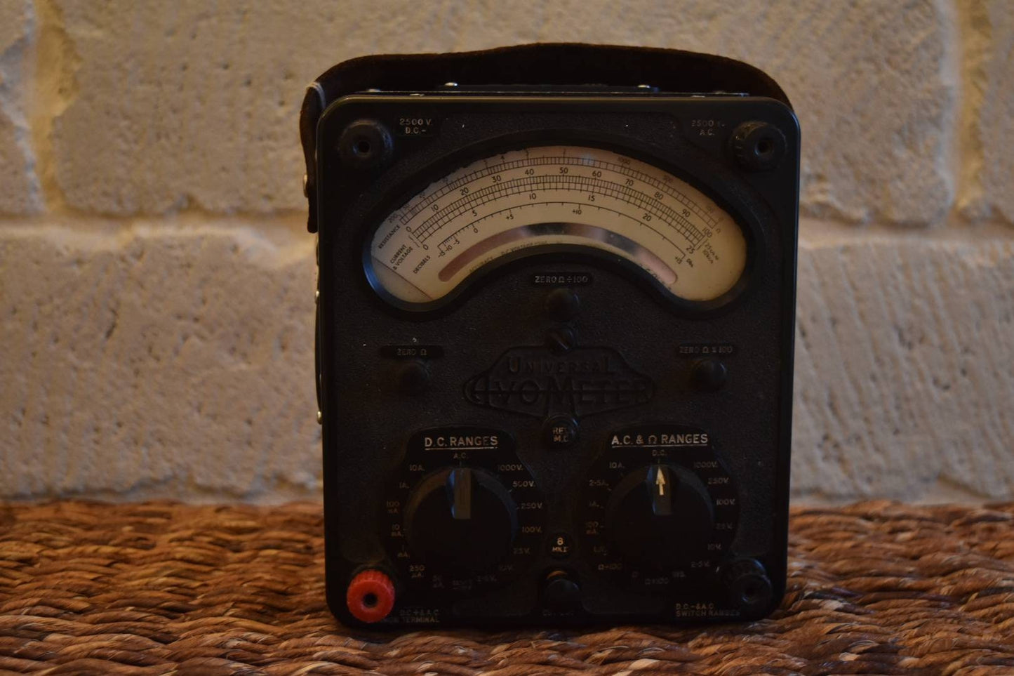 Enceinte bluetooth 5.0 vintage portable ancien avometre