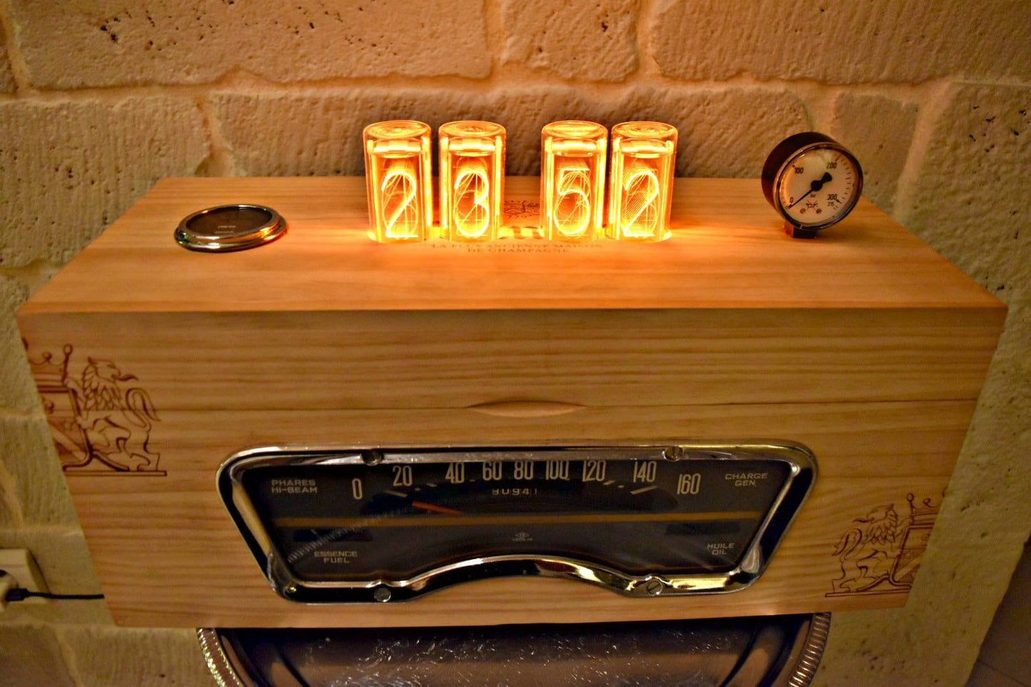 Nixie-Uhr-LED-Automessgerät