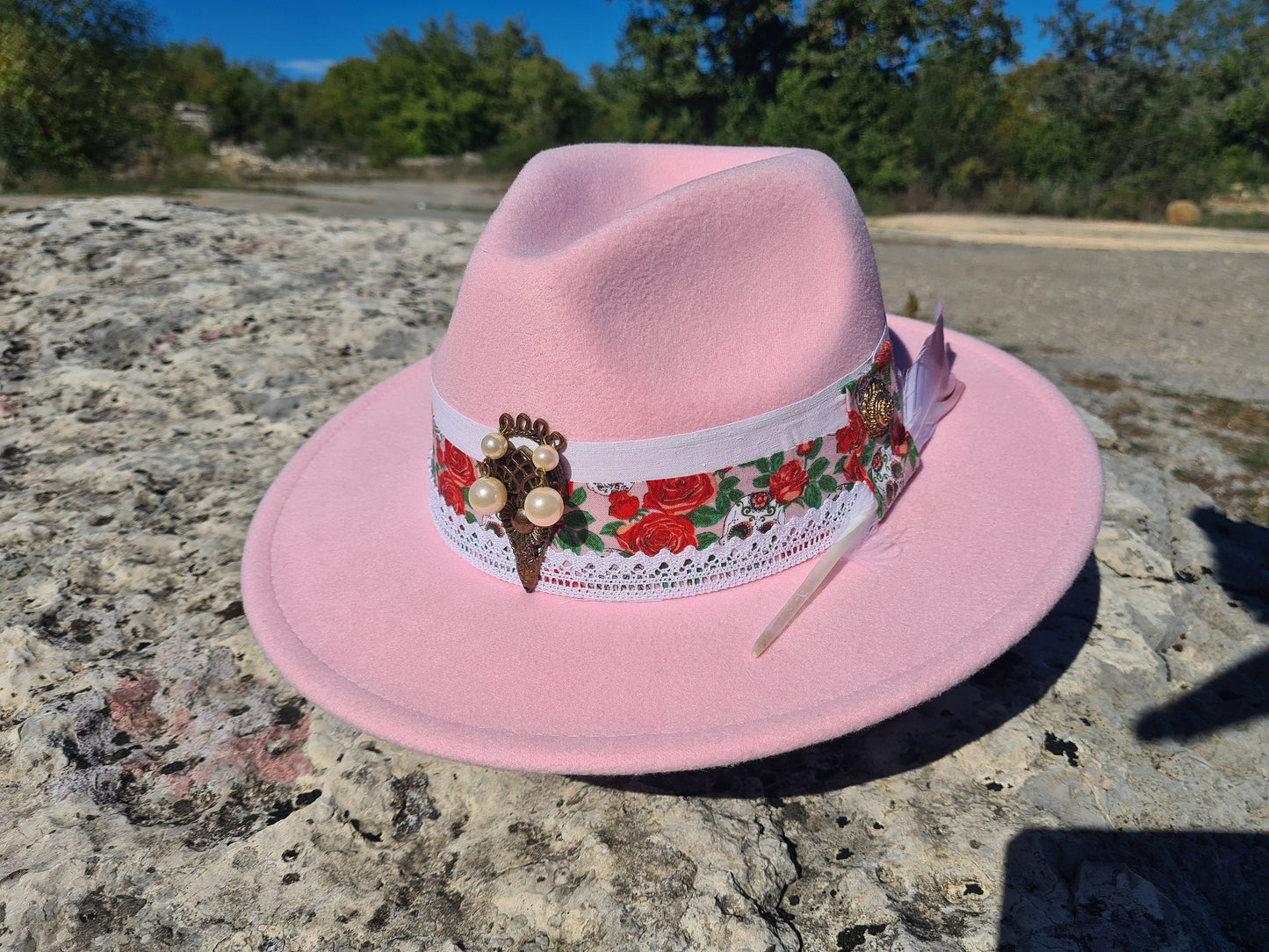 chapeau fedora rose femme