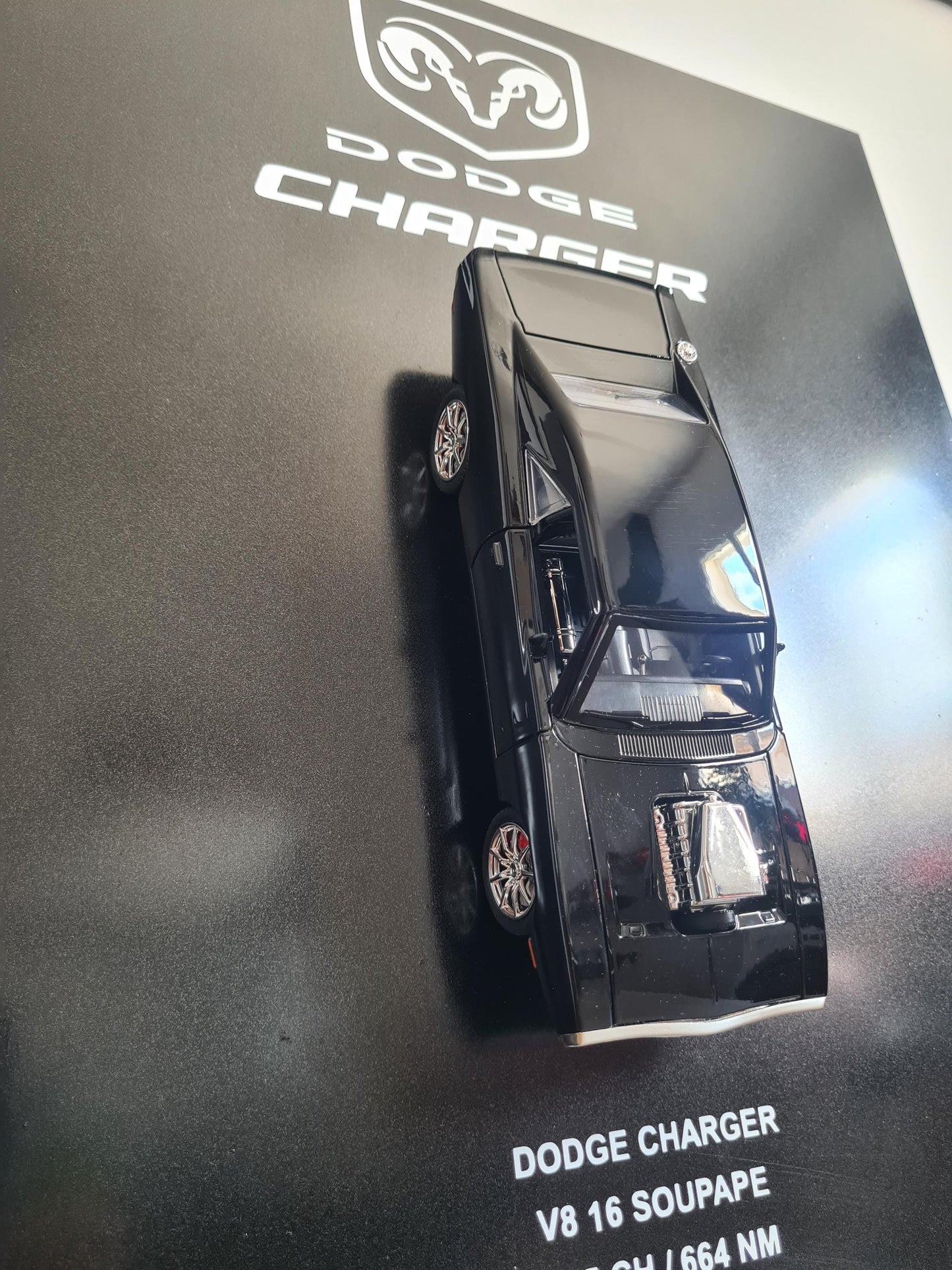 plaque metal murale dodge charger