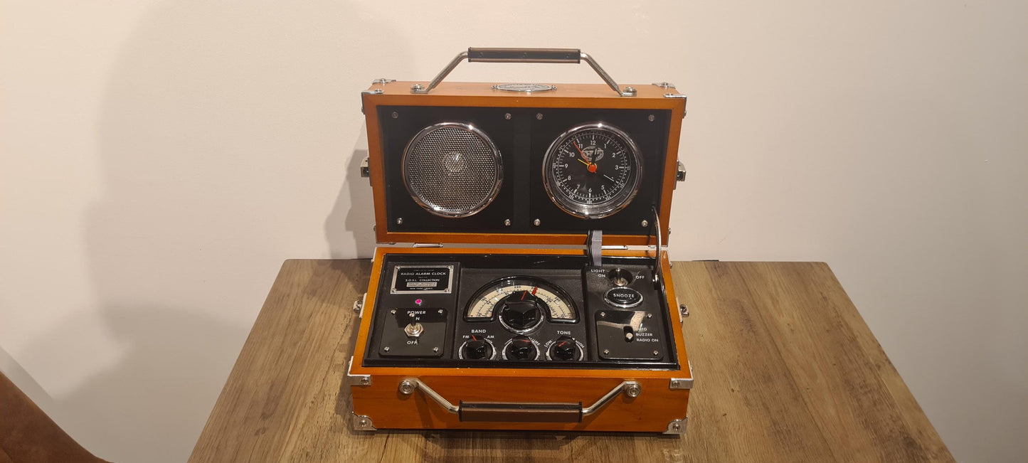 Enceinte Bluetooth 5.0 Vintage Dans Ancienne Radio Spirit Of St Louis