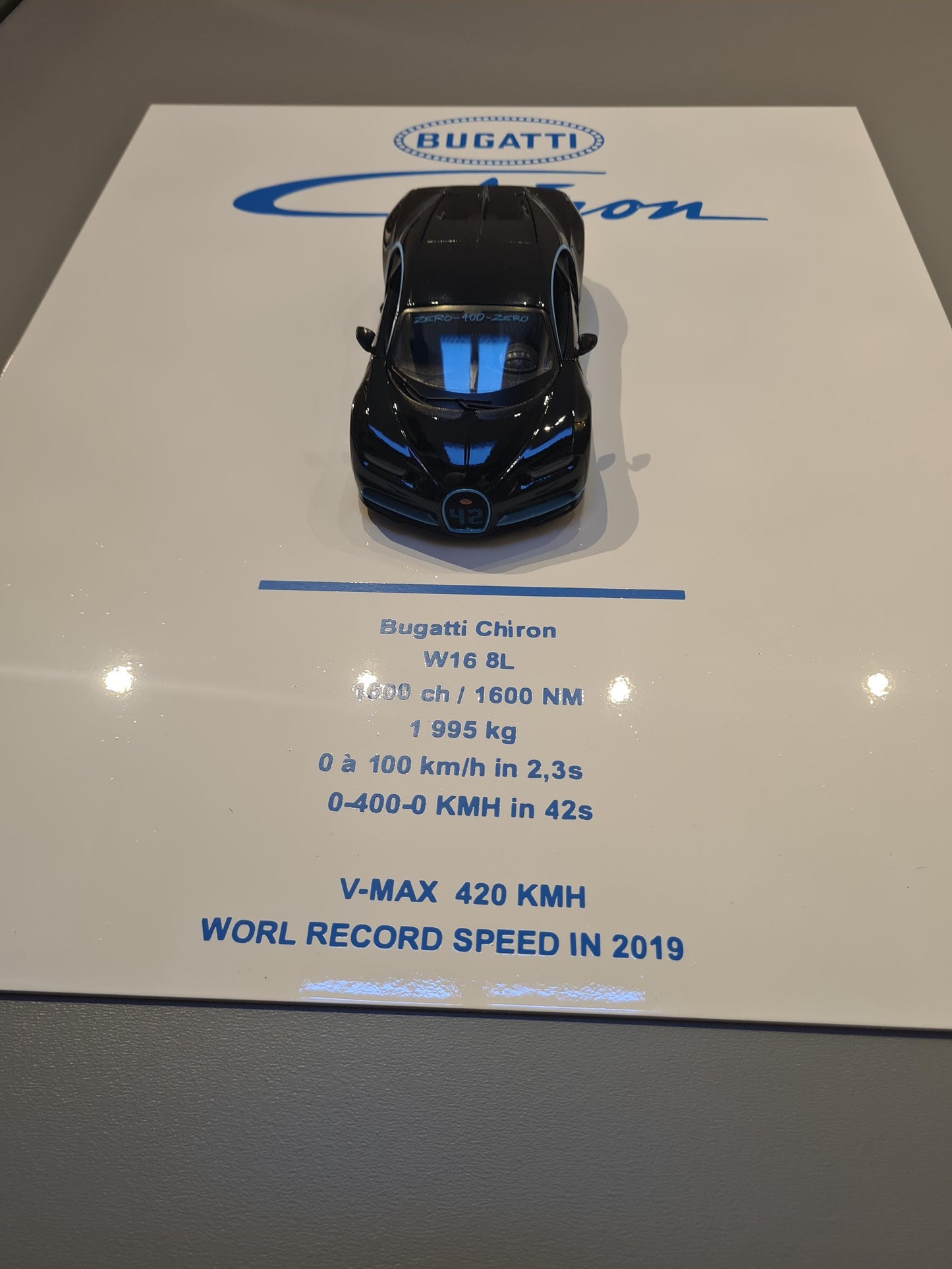 plaque metal murale bugatti chiron