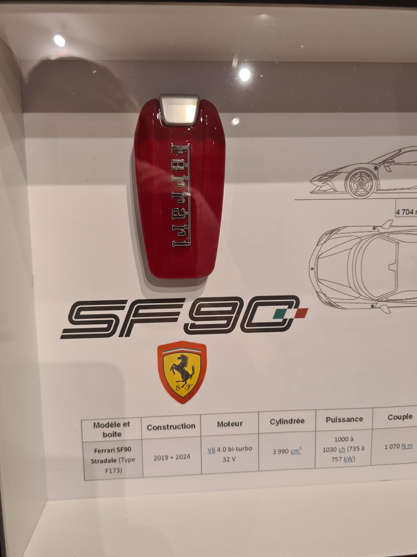 Ferrari SF90 Schlüsselrahmen