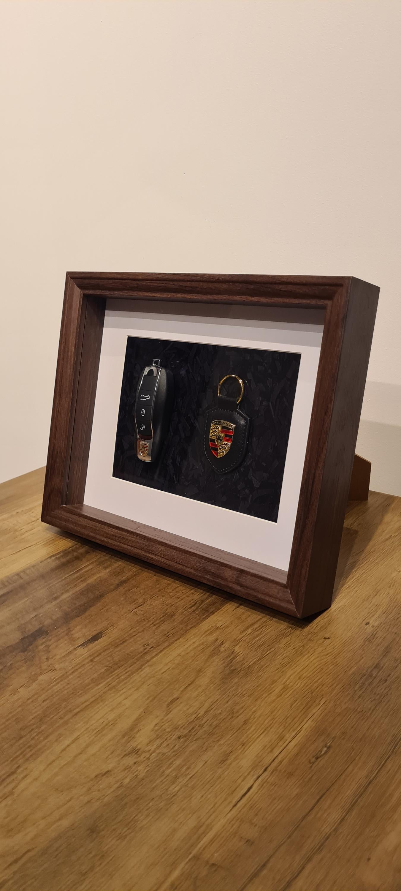 Porsche 911 key frame