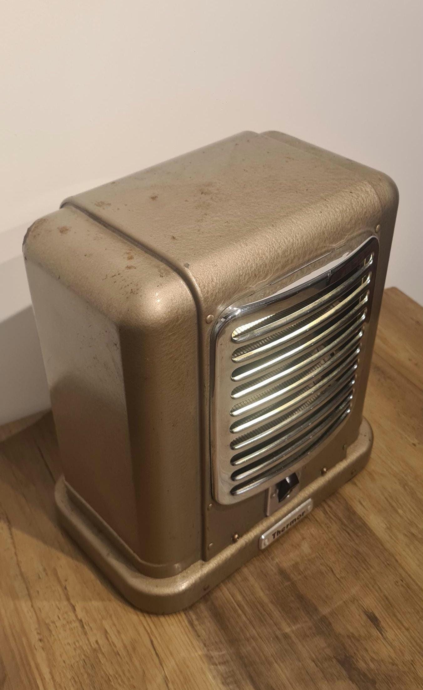 enceinte bluetooth 5.0 vintage dans ancien radiateur thermor