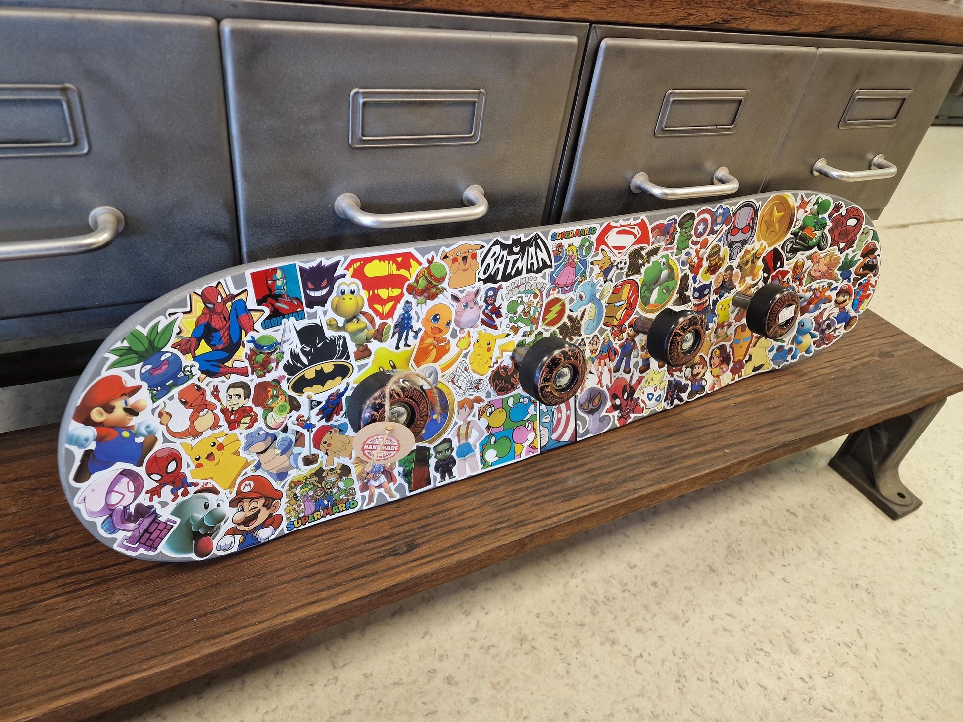 skateboard porte manteau pop art Etsy