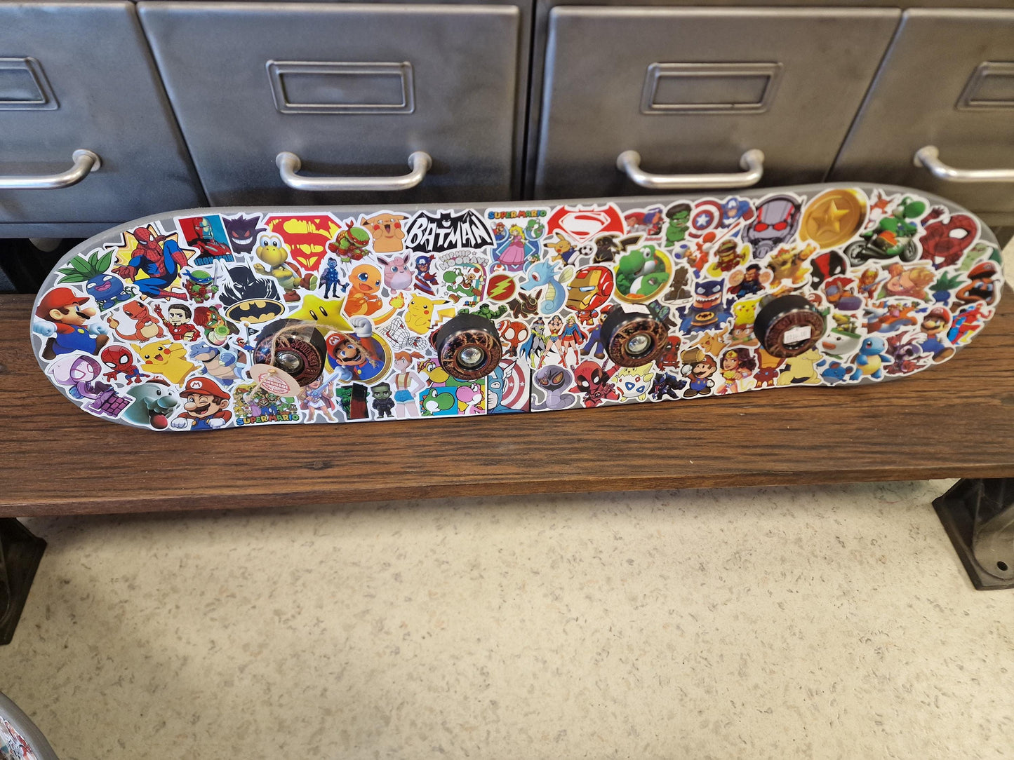 skateboard porte manteau pop art Etsy