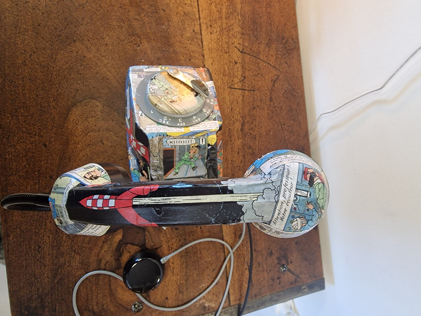 Lampe Téléphone Vintage upcycling Tintin Objectif Lune