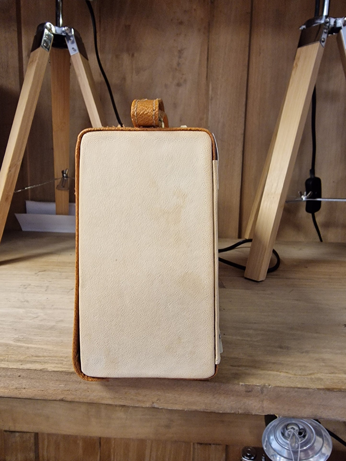 ENCEINTE BLUETOOTH vintage schneider Vintagedison