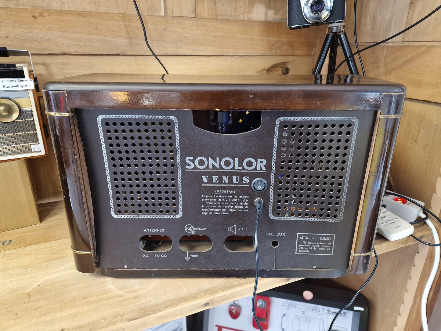 Radio Sonolor Vintage Convertie en Enceinte Bluetooth – Haut-parleur JVC – Pièce Unique Rétro Années 50/60