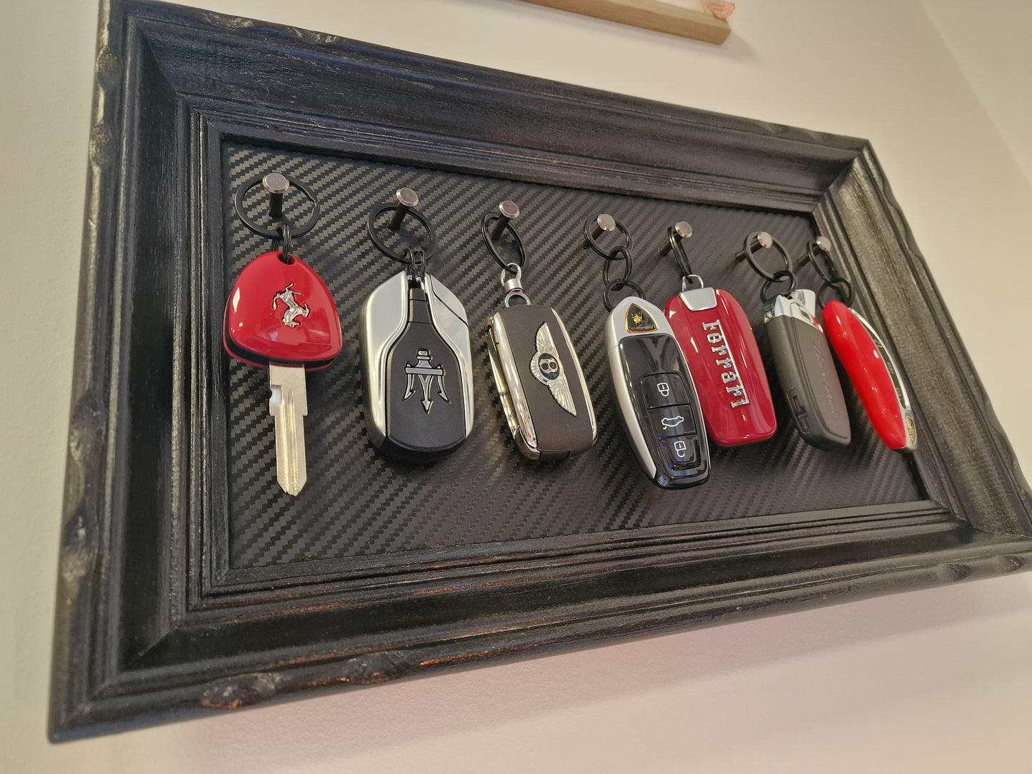 Cadre supercars 7 clés – Dream Week Edition | Porte-clés mural voitures de prestige