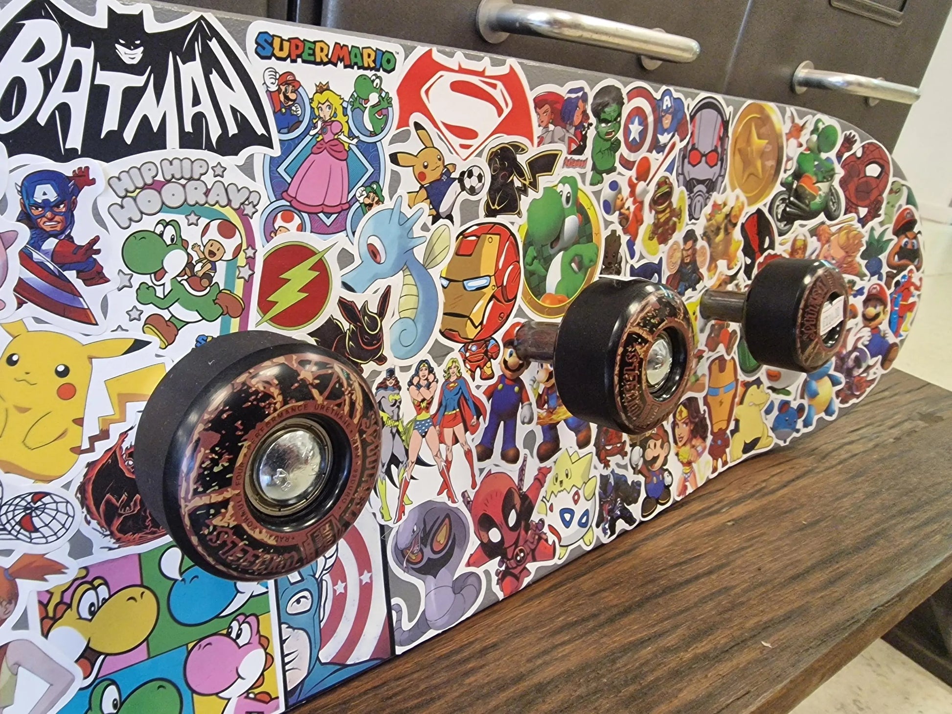 skateboard porte manteau pop art Etsy