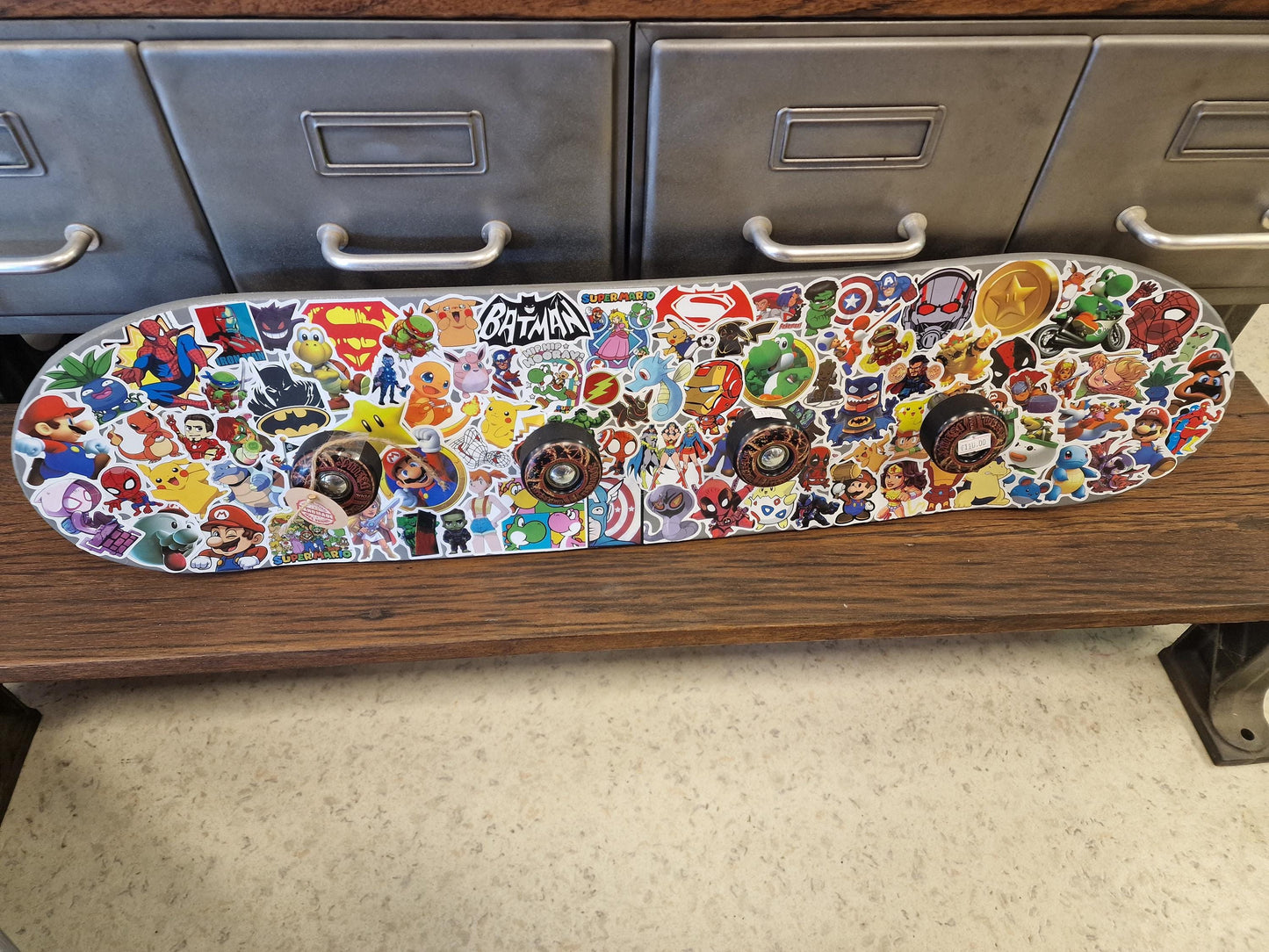 skateboard porte manteau pop art Etsy