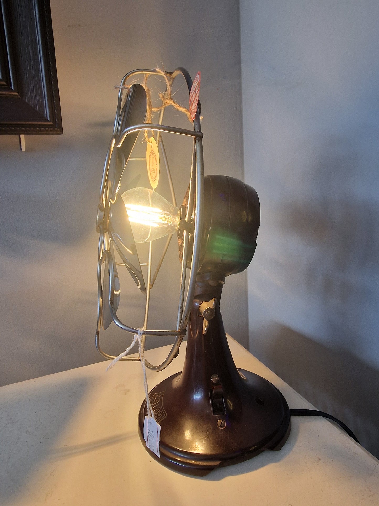 Lampe ancien ventilateur Calor – création vintage artisanale upcyclée Vintagedison