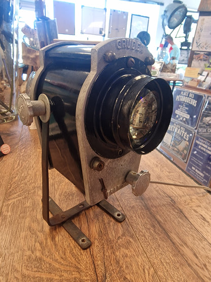 Ancien projecteur GRUBER transformé en lampe – Luminaire industriel vintage