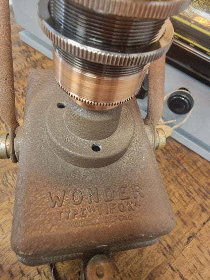 Ancienne lampe SNCF Wonder transformée en lampe déco – Création industrielle vintage VINTAGEDISON