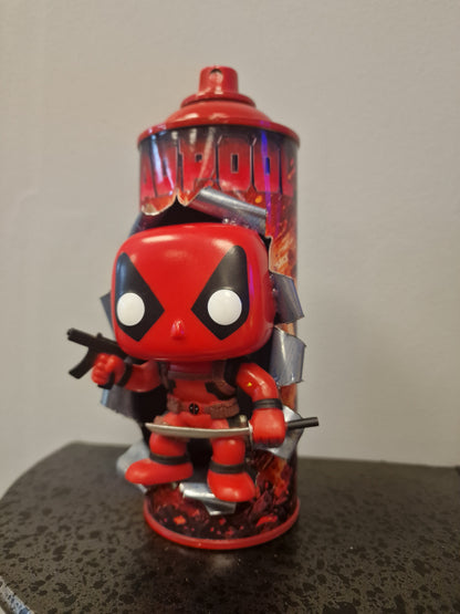 Bombe de peinture custom marvel – Figurine pop deadpool pop 2.0 culture artisanale