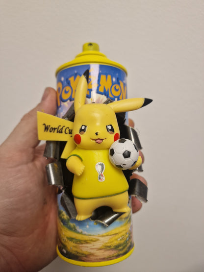 Bombe de peinture custom pokemon – Figurine pikachu  football pop culture artisanale