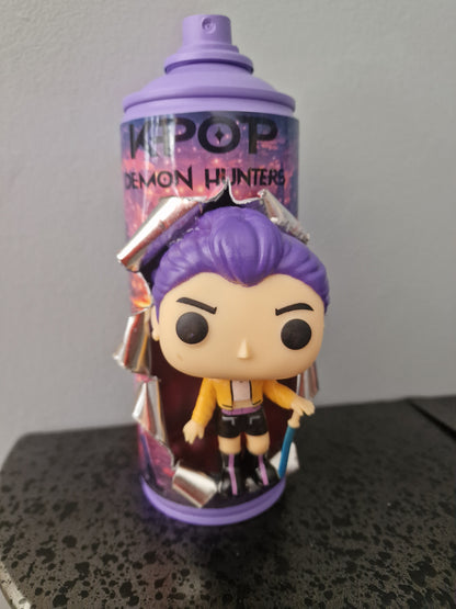 Bombe de peinture custom  – Figurine  rumi Kpop demon hunter pop culture artisanale