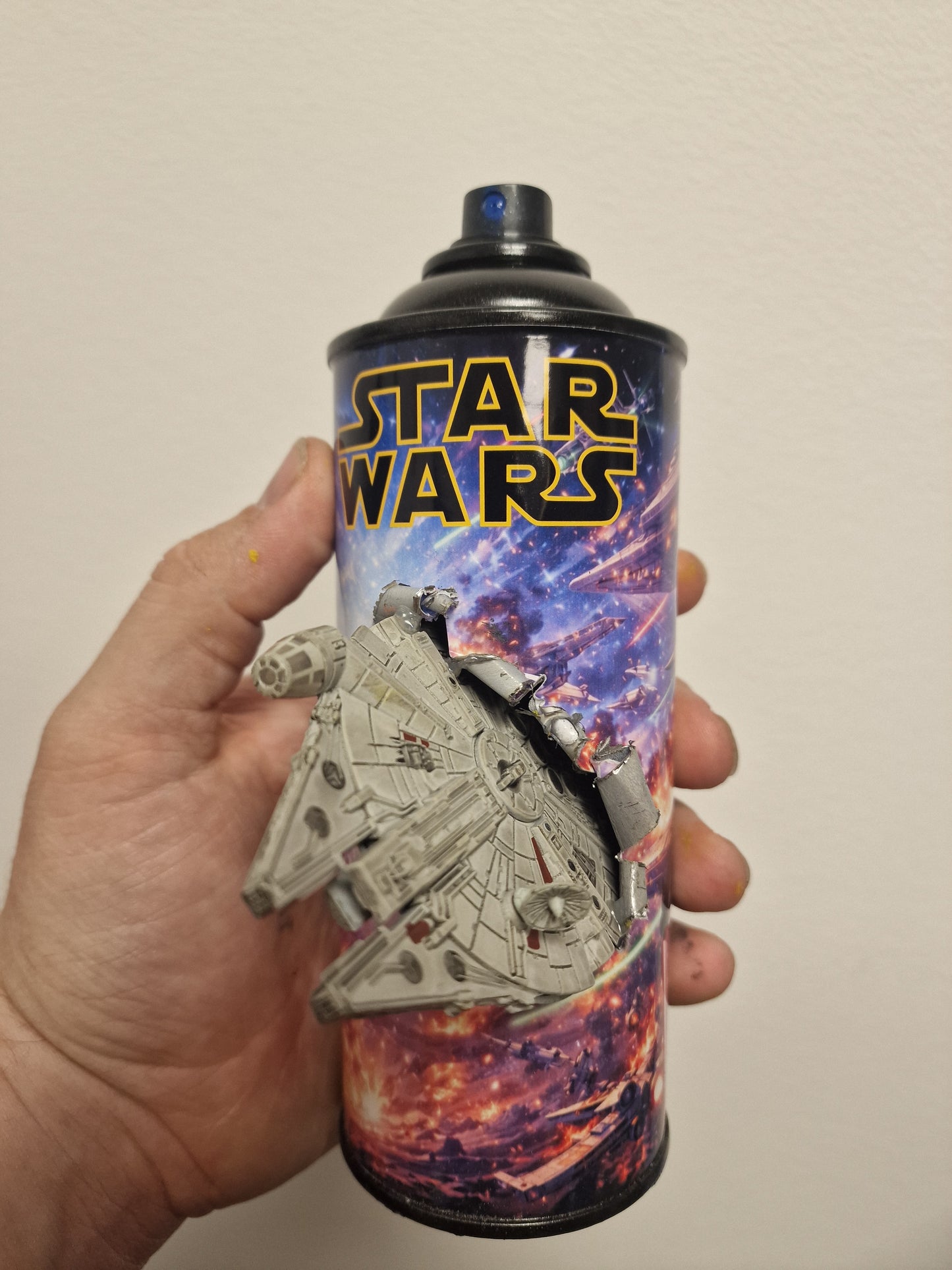 Bombe de peinture custom star wars – Figurine faucon millennium pop culture artisanale