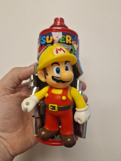 Bombe de peinture custom nintendo  – Figurine mario pompier  pop culture artisanale