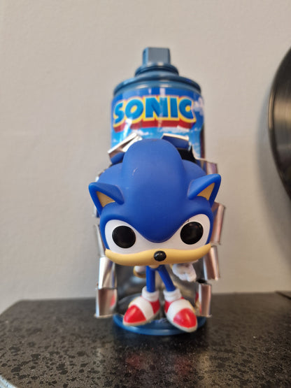 Bombe de peinture customisée Sonic – Figurine 3D effet explosion – Décoration gaming rétro SEGA