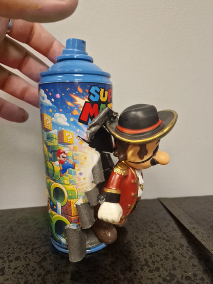 Bombe de peinture custom nintendo  – Figurine mario pirate   pop culture artisanale