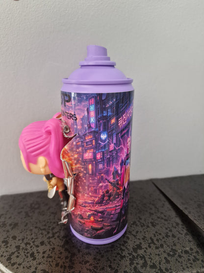 Bombe de peinture custom  – Figurine  mira Kpop demon hunter pop culture artisanale