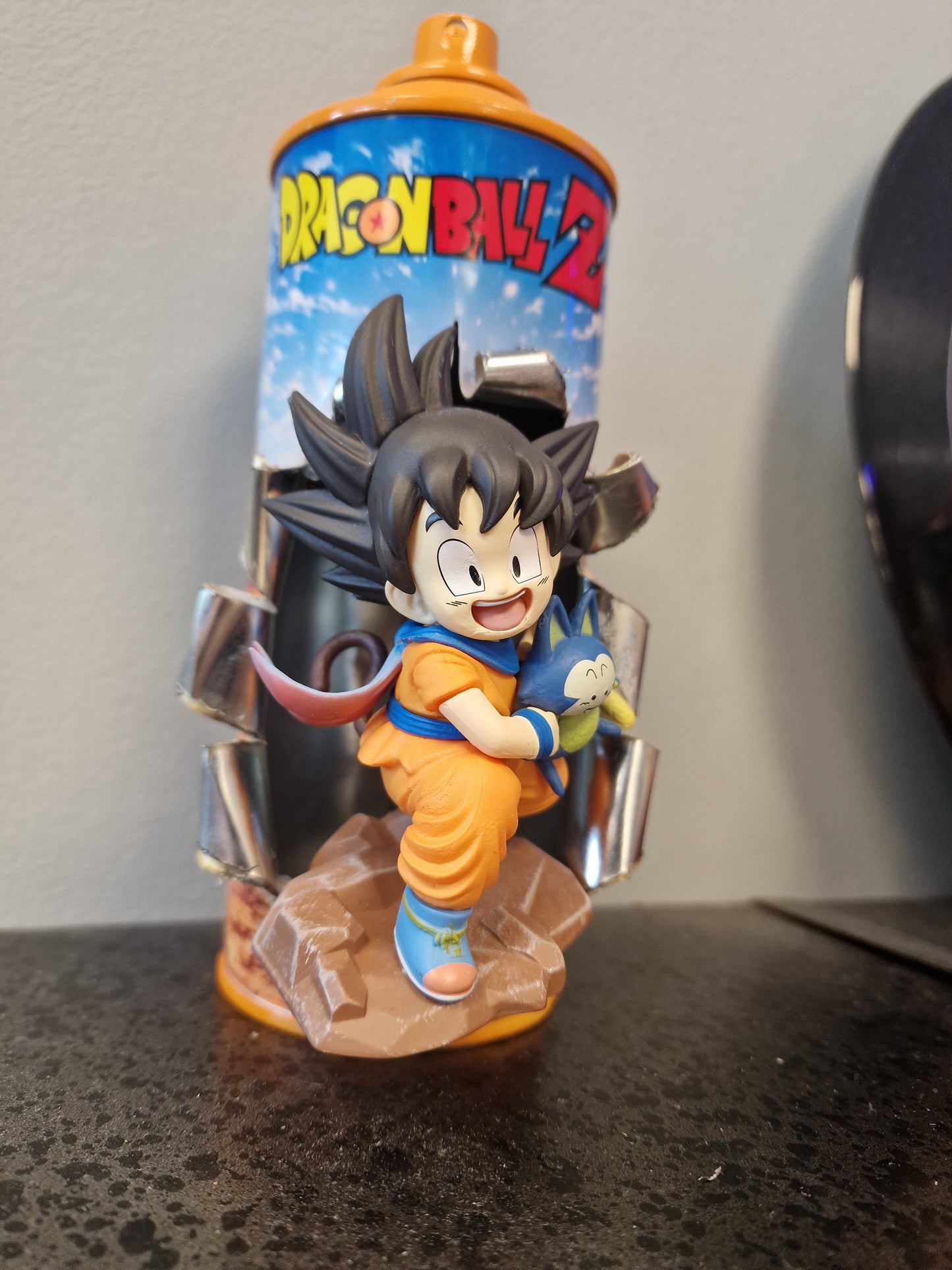 Bombe de peinture custom dragon ball z – Figurine little sangoku 2 pop culture artisanale