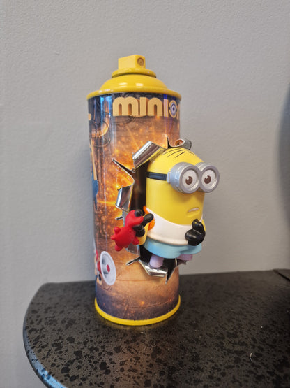 Bombe de peinture custom minions– Figurine des minions enfant pop culture artisanale