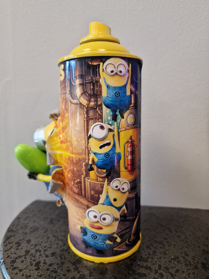 Bombe de peinture custom minions– Figurine des minions spacial pop culture artisanale