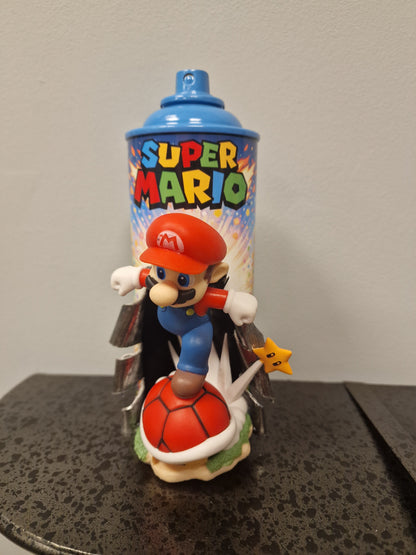 Bombe de peinture custom nintendo  – Figurine mario soccer pop culture artisanale