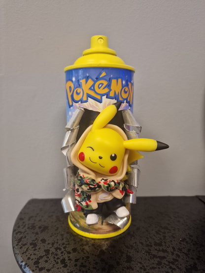 Bombe de peinture custom pokemon – Figurine pikachu pop culture artisanale