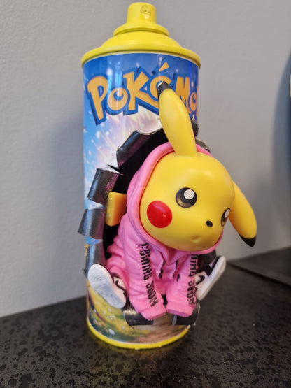 Bombe de peinture custom pokemon – Figurine pikachu rose pop culture artisanale