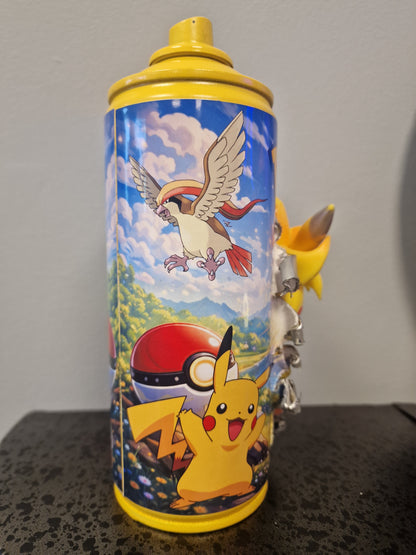 Bombe de peinture custom pokemon – Figurine pikachu sangoku pop culture artisanale