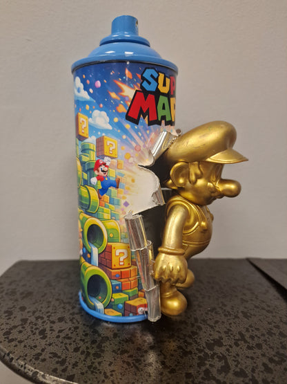 Bombe de peinture custom nintendo  – Figurine mario gold  pop culture artisanale