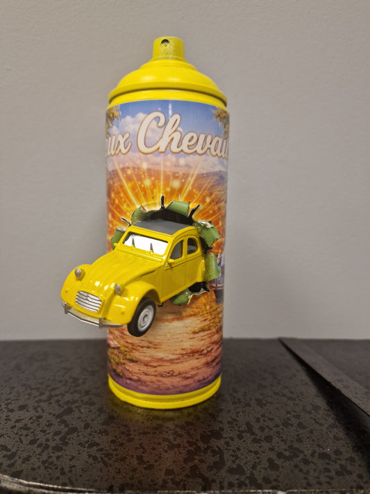Bombe de peinture custom Citroën – Figurine 2cv pop culture artisanale