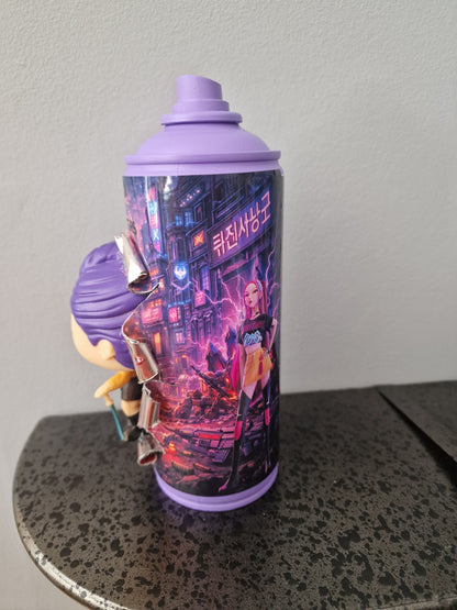 Bombe de peinture custom  – Figurine  rumi Kpop demon hunter pop culture artisanale
