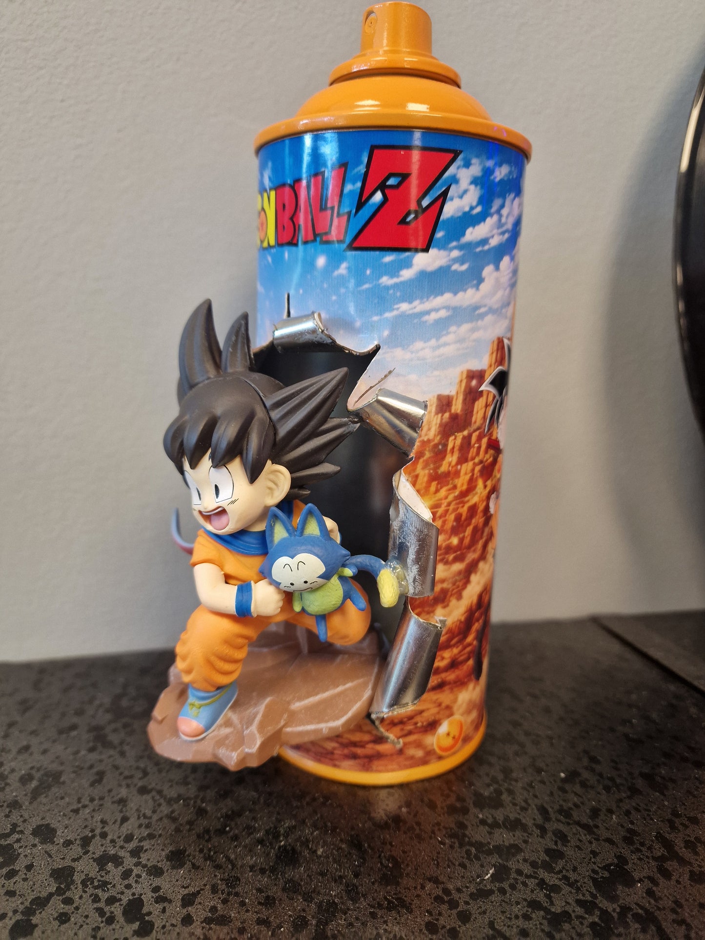 Bombe de peinture custom dragon ball z – Figurine little sangoku 2 pop culture artisanale