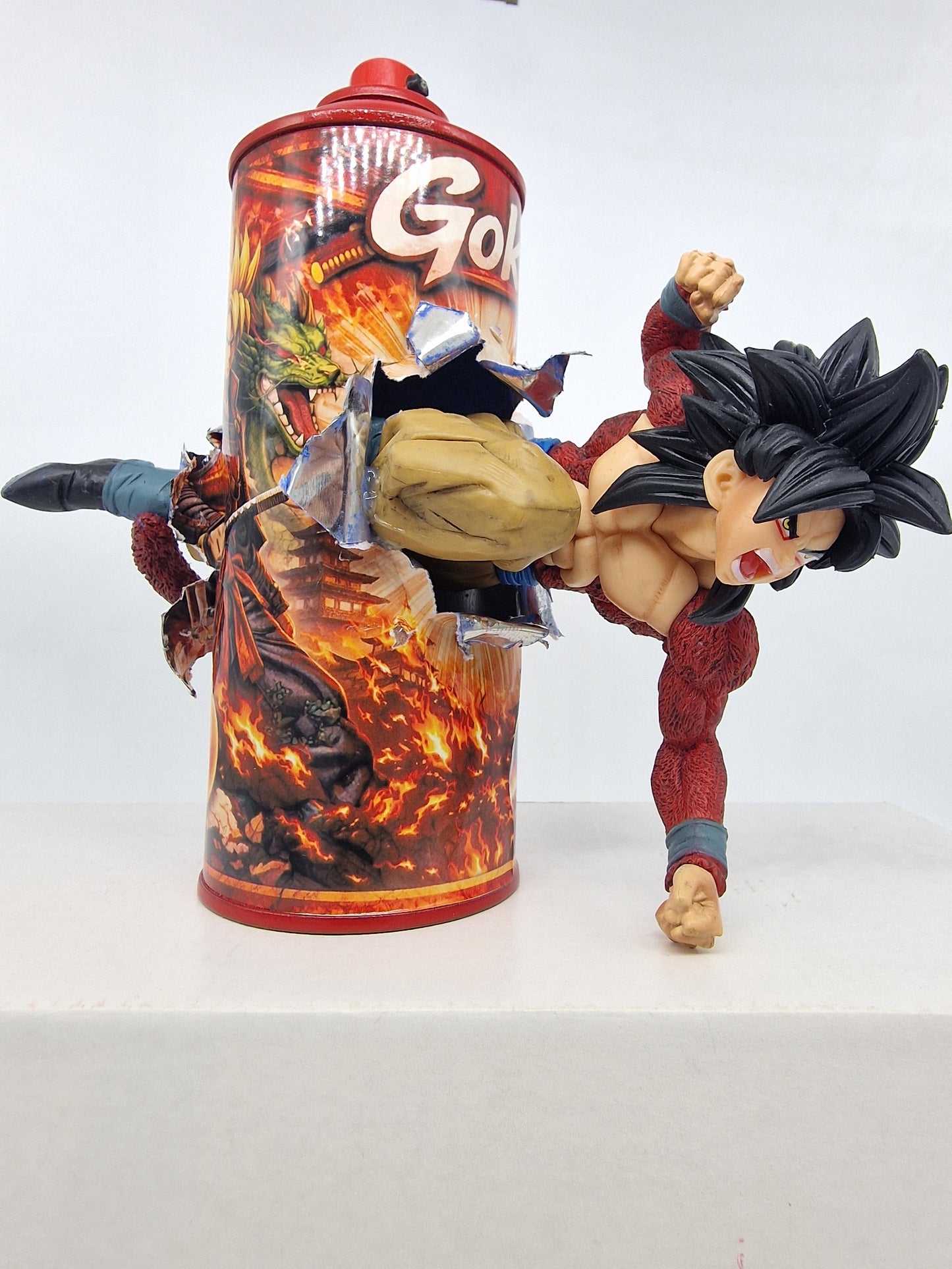 Bombe de peinture custom dragon ball z – Figurine sangoku pop culture artisanale