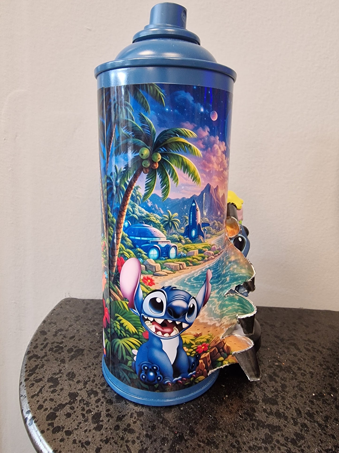 Bombe de peinture custom lilo et stitch ice cream – Figurine stitch pop culture artisanale