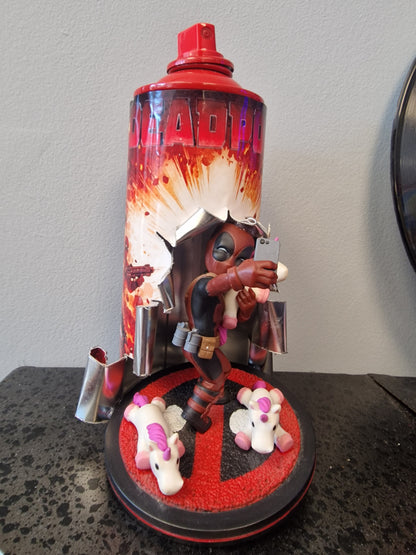 Bombe de peinture custom marvel – Figurine pop deadpool pop licorne culture artisanale