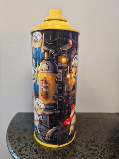 Bombe de peinture custom minions– Figurine des minions England pop culture artisanale