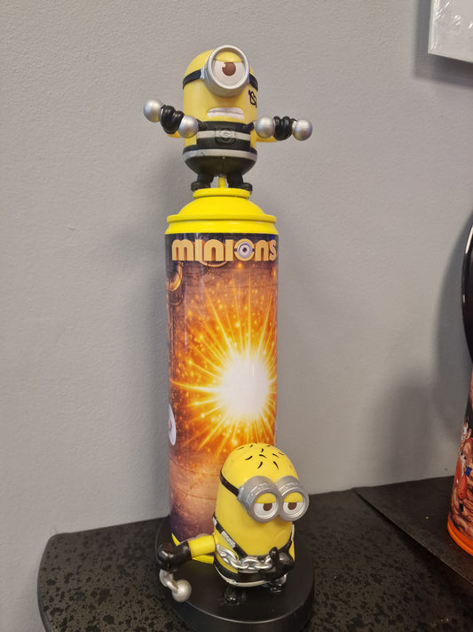 Bombe de peinture custom minions– 2 Figurine des minions pop culture artisanale