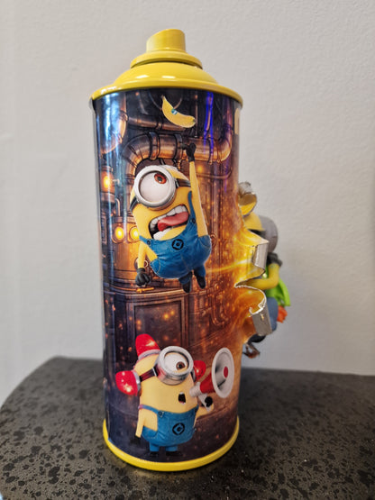 Bombe de peinture custom minions– Figurine des minions spacial pop culture artisanale