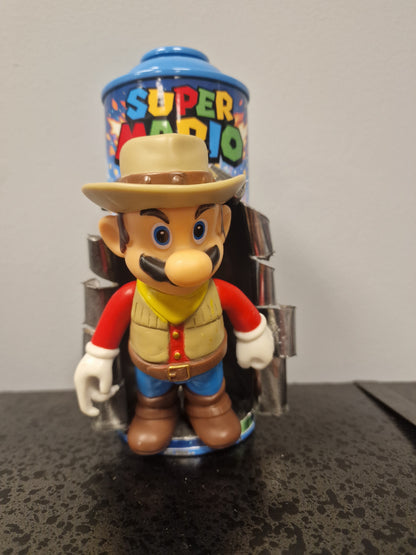 Bombe de peinture custom nintendo  – Figurine mario cowboy   pop culture artisanale