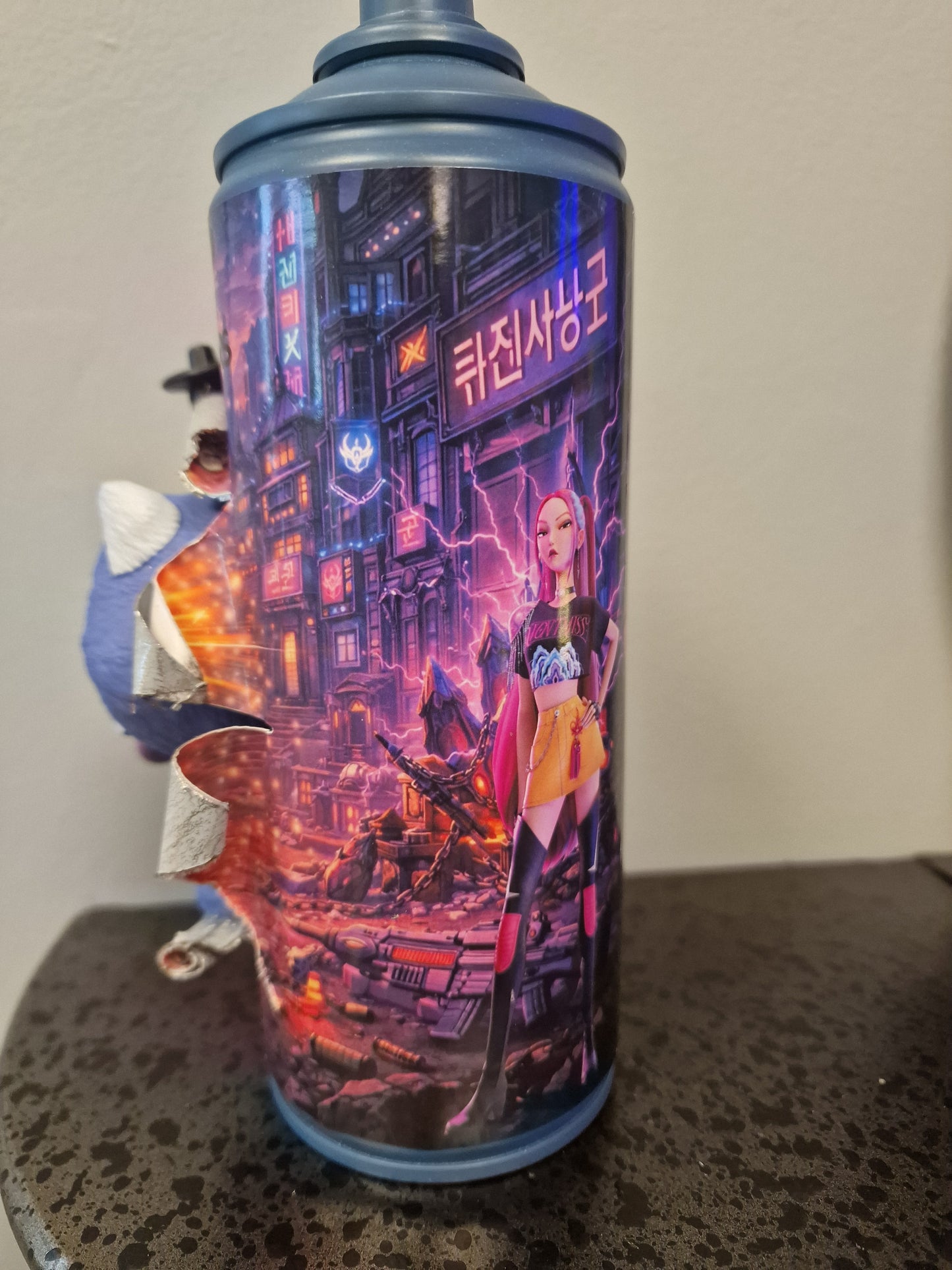 Bombe de peinture custom pokemon – Figurine Kpop demon hunter pop culture artisanale