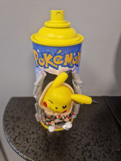 Bombe de peinture custom pokemon – Figurine pikachu pop culture artisanale
